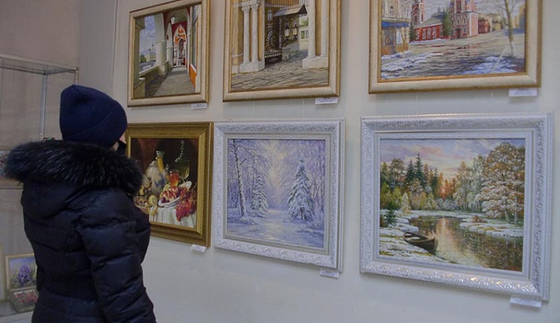 Зал Дома художника в Калуге украсила «Рождественская» выставка