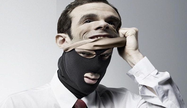 Калужские полицейские задержали мошенников, работавших по схеме "Ваш родственник попал в ДТП"