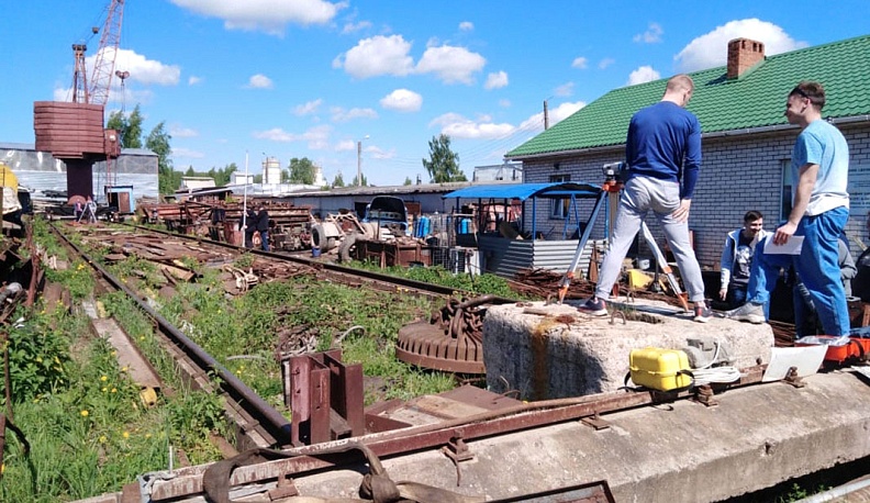 Лабораторная работа, проводимая совместно  с Региональным инженерно-техническим центром.