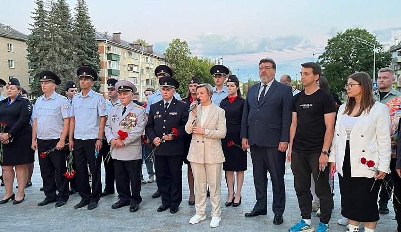 Сотни жителей Обнинска приняли участие в акции «Свеча памяти»