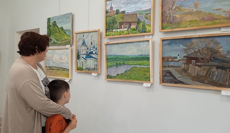 В Калужском музее изобразительных искусств открылась вторая выставка проекта «Неувядаемый цвет Перемышля»