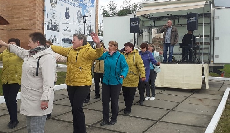 В Калужской области появился ещё один передвижной культурный центр