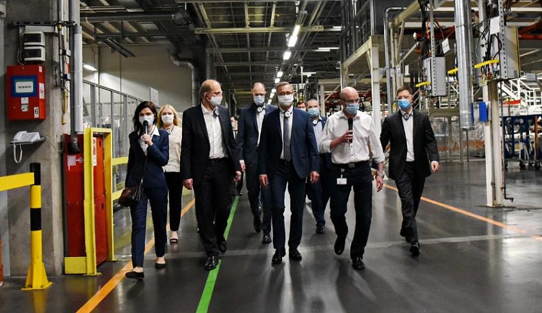 Владислав Шапша обсудил рабочие вопросы с руководством Фольксвагена