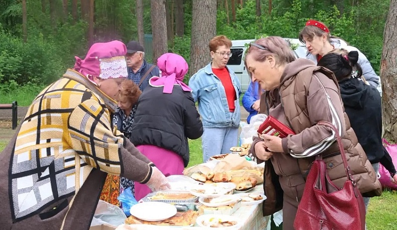 На Троицких гуляниях в Юхнове прошёл конкурс «Лучшее сказочное блюдо»