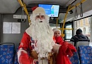 В Обнинске новогодний автобус подарил пассажирам праздничное настроение В Обнинске новогодний автобус подарил пассажирам праздничное настроение