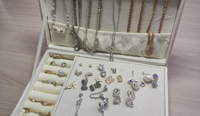 В Калужской области мужчину арестовали за вооружённое ограбление ювелирного магазина