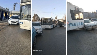 В Обнинске водители снова заблокировали остановку на Промплощадке