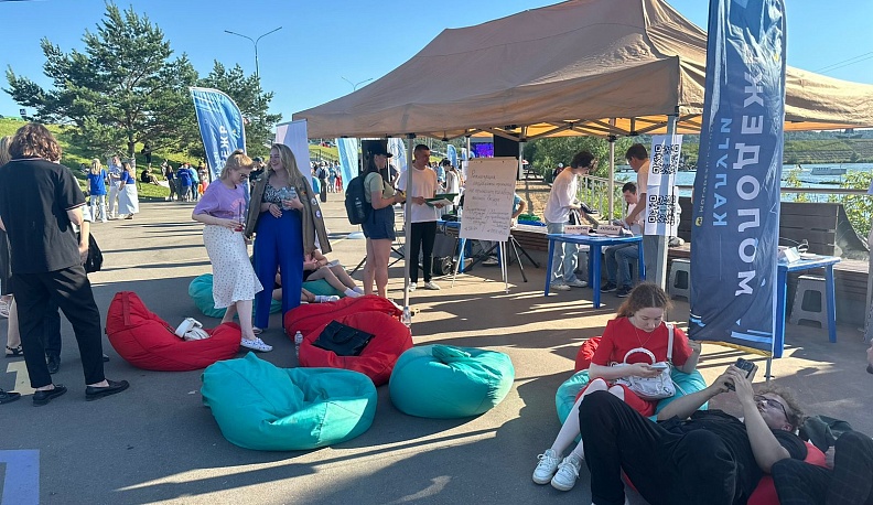 Фестиваль «Лимонад» в Калуге открылся молодёжными дебатами