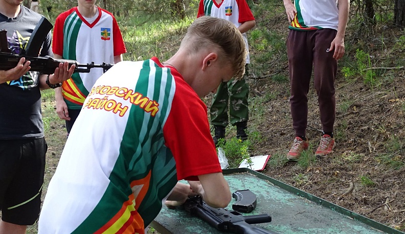 Жуковские юнармейцы совершенствуют свои навыки в военном деле