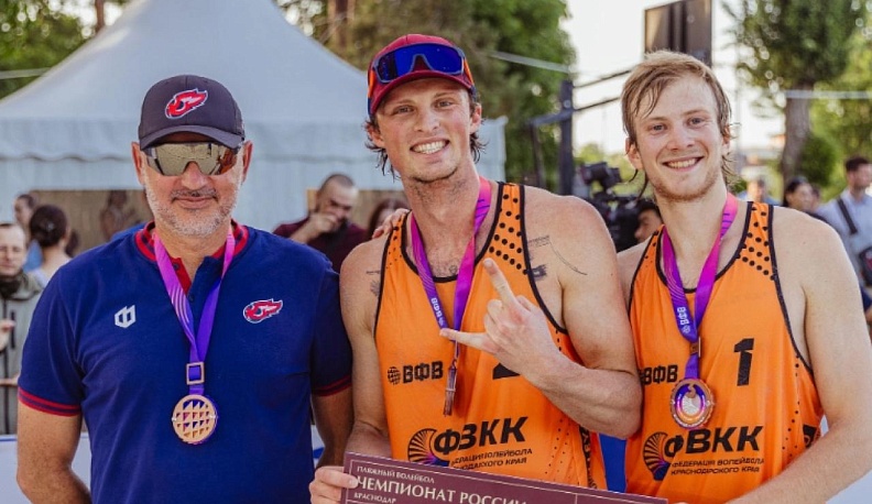 Калужские пляжники завоевали третье место на II этапе Чемпионата России