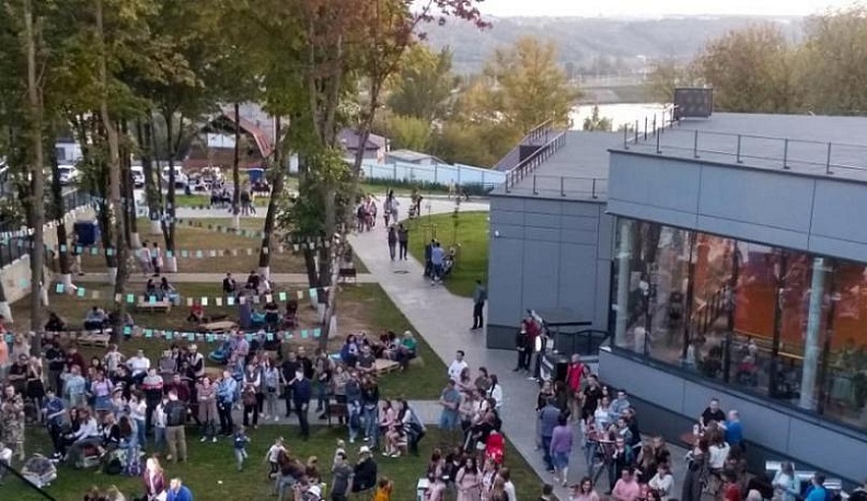 В рамках празднования Дня города в Калужском ИКЦ прошел первый музыкальный фестиваль Bosfor