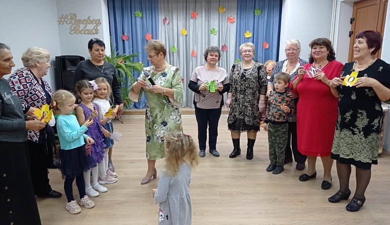 В Жукове по-семейному отпраздновали день пожилого человека