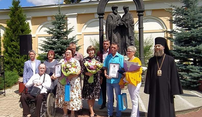 В Калуге в Никитском храме отметили День семьи, любви и верности
