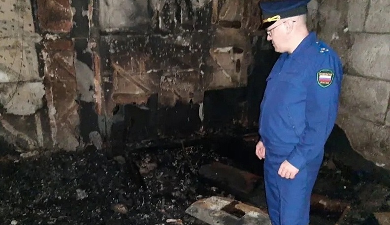 На улице Гурьянова в Калуге при пожаре в многоэтажке погиб пенсионер