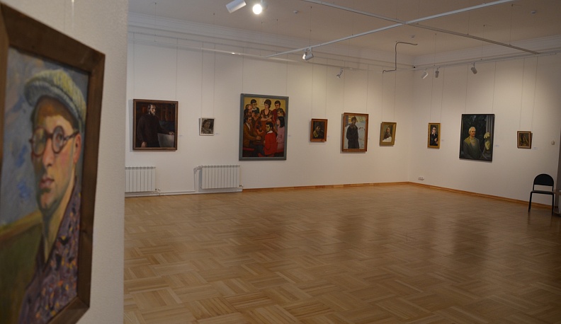 В Калужском музее изобразительных искусств представили автопортреты художников XX-го века