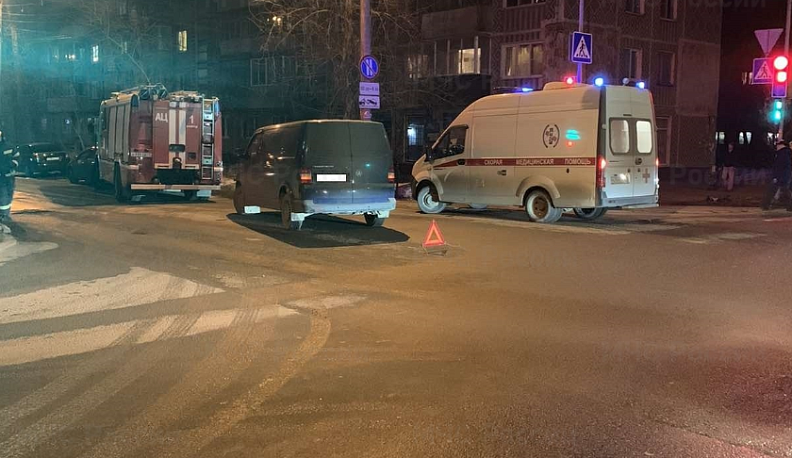 В Калуге на Мичурина микроавтобус сбил пешехода