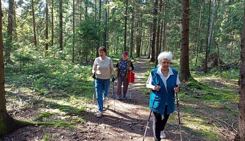 Среди пенсионеров Калужской области набирает популярность северная ходьба