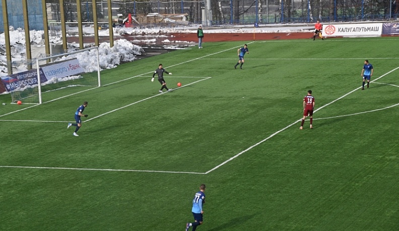 В калужском дерби победили футболисты «Кванта»