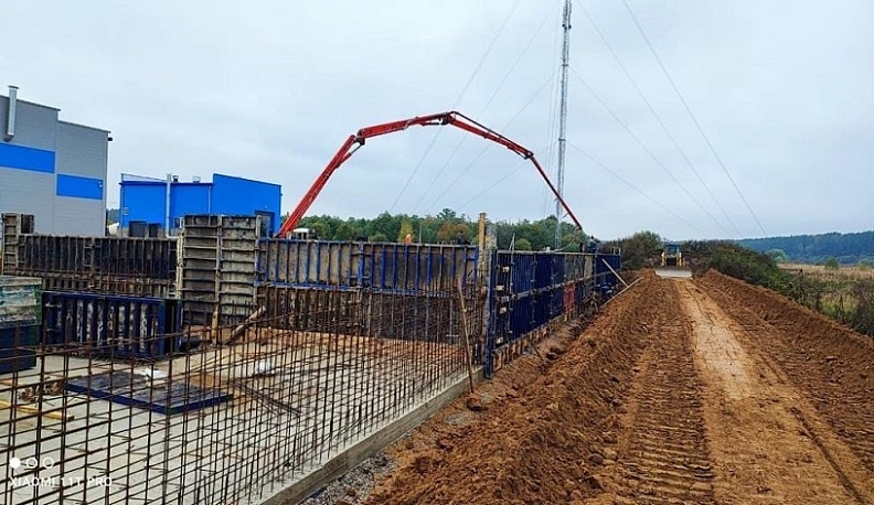 В Юхнове реконструируют очистные сооружения