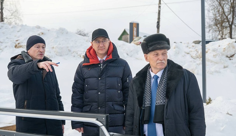 Губернатор посетил новое общественное пространство в Сухиничском округе 