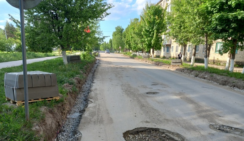 В Дзержинском районе станет больше хороших дорог