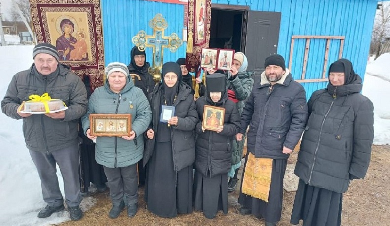 В селе Гремячево Перемышльского района освятили избирательный участок 