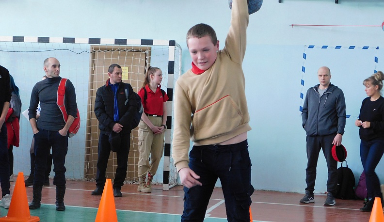 В Калужской области состоялась военно-патриотическая игра «Юность, молодость, талант»