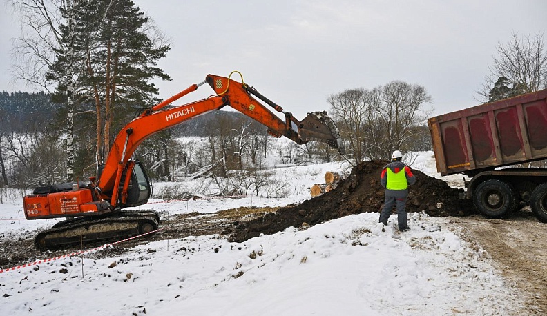 Владислав Шапша в Перемышльском районе проверил строительство новых очистных сооружений