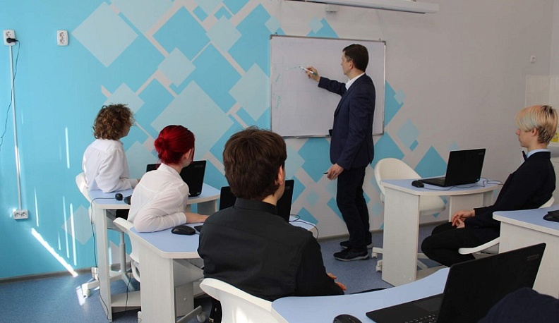 Юных калужан научили разрабатывать приложения