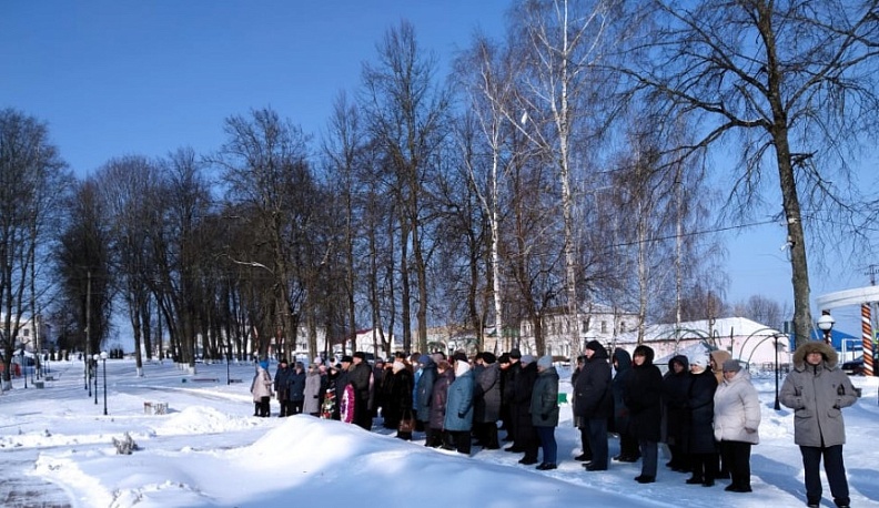 В Калужской области прошёл митинг в честь защитников Отечества