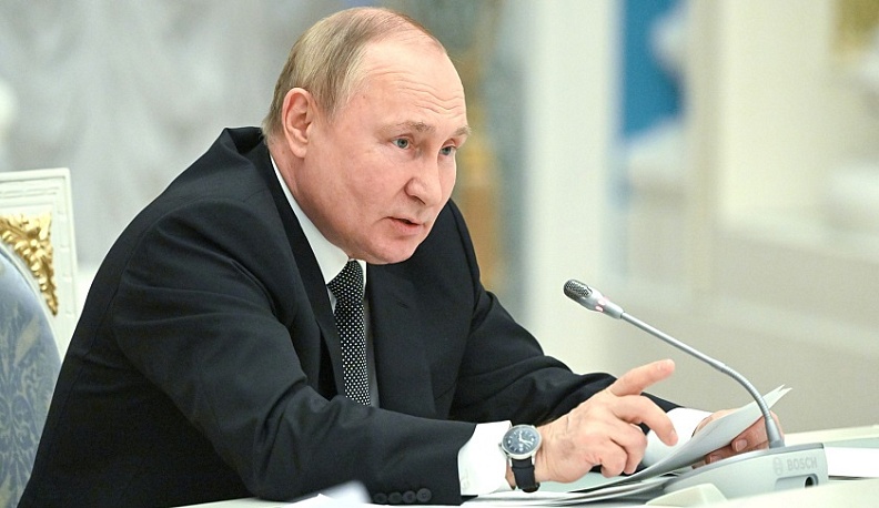 Владимир Путин оценил предложение Владислава Шапши об увеличении выплат по соцконтракту