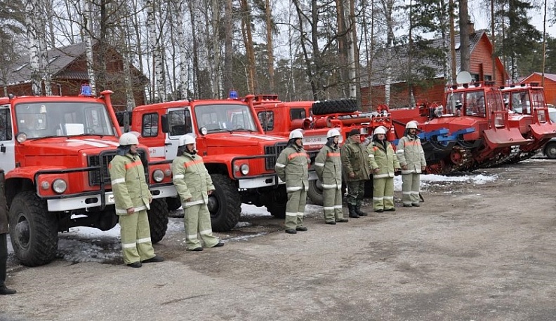 Заместитель губернатора Калужской области участвует в обсуждении планов по защите населения и территорий в предстоящий пожароопасный период