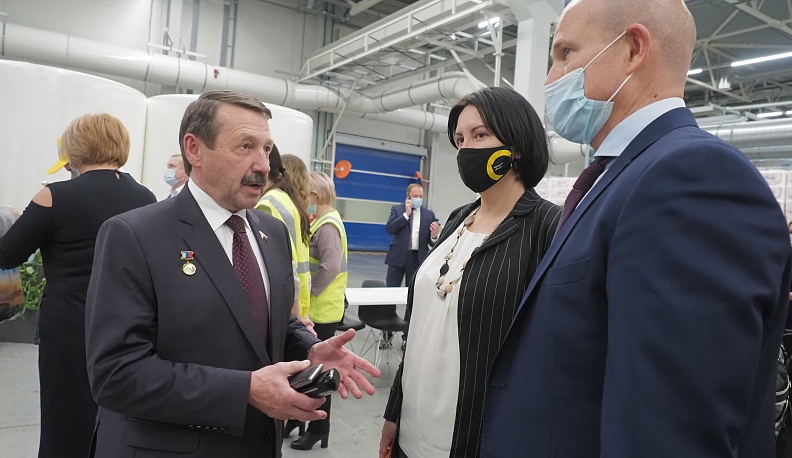 Владислав Шапша и Геннадий Скляр вручили стипендии «Калужского землячества» одаренным детям