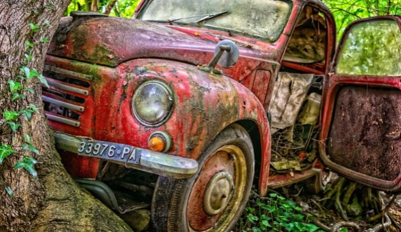 В калужском садоводческом товариществе погиб водитель