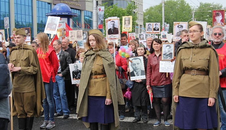 В колонне «Бессмертного полка» прошли 10 тысяч калужан