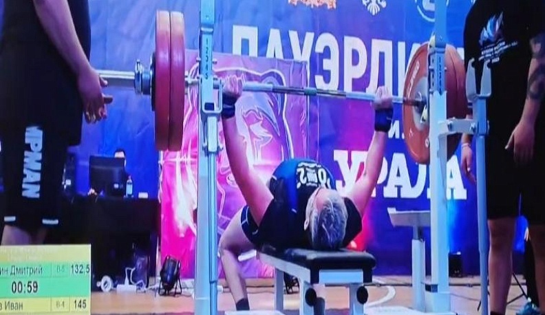 Калужские пауэрлифтеры завоевали серебро на чемпионате России
