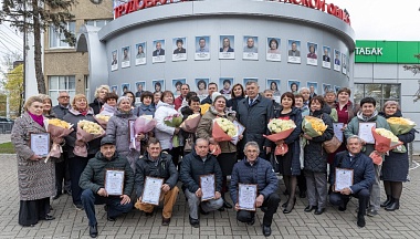 В Калуге прошла церемония обновления Доски почета «Трудовая слава Калужской области»