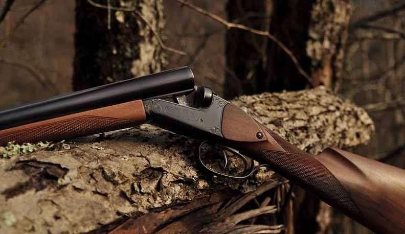 Пьяный калужанин приставил ружье к голове подруги и угрожал убить