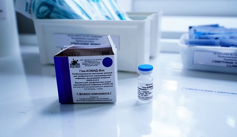 Вакцинация против коронавирусной инфекции в Людинове продолжается