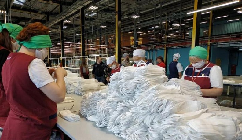 Правительство на три месяца установило ограничения на торговлю медицинскими масками