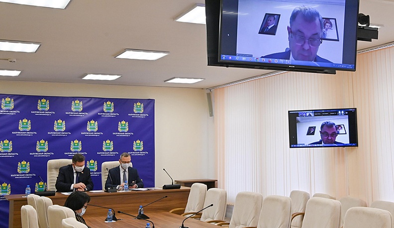 Владислав Шапша рассказал о бюджетной политике региона в условиях пандемии