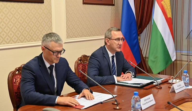 Владислав Шапша потребовал принять меры по обеспечению защищенности школ и избирательных участков