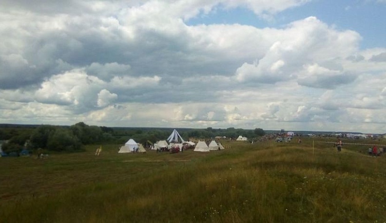 На берегу Угры появились городки ратников и орды