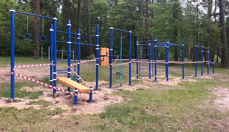 В селе Березичский стеклозавод Козельского района появилась суперсовременная спортивная площадка