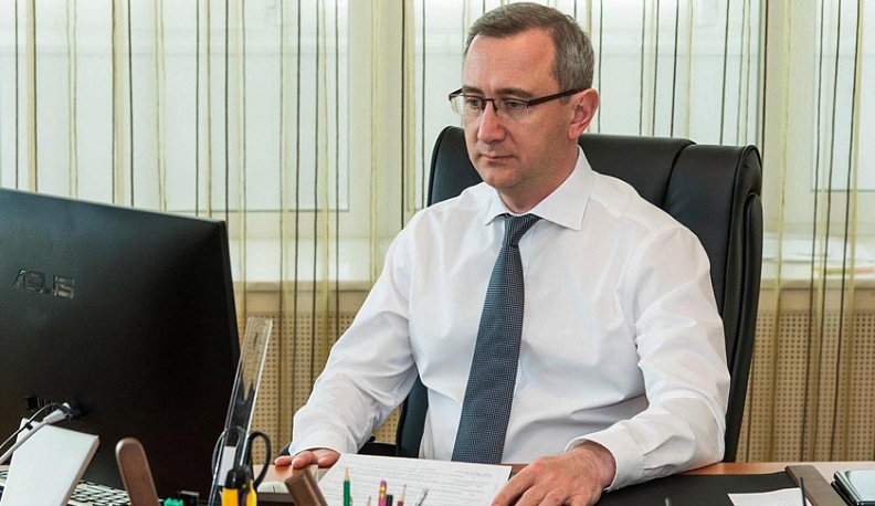 Глава региона Владислав Шапша ответил на вопросы, поступающие ему в социальных сетях