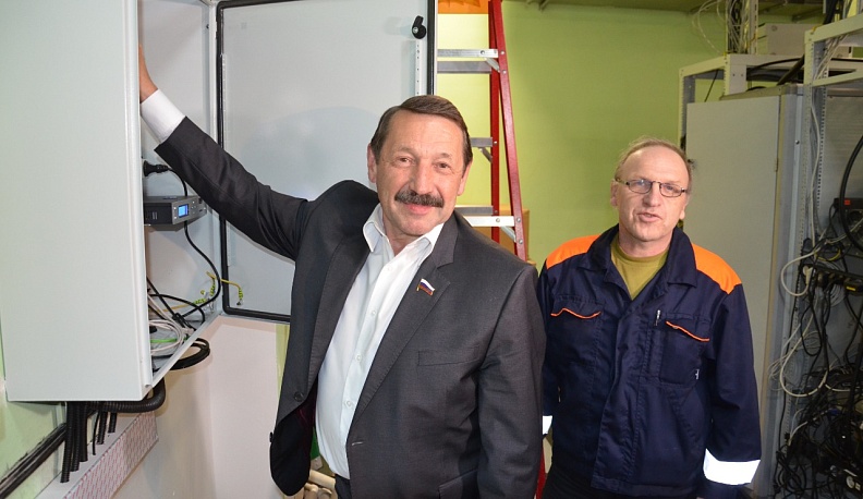 Геннадий Скляр включил иллюминацию на калужской телевышке