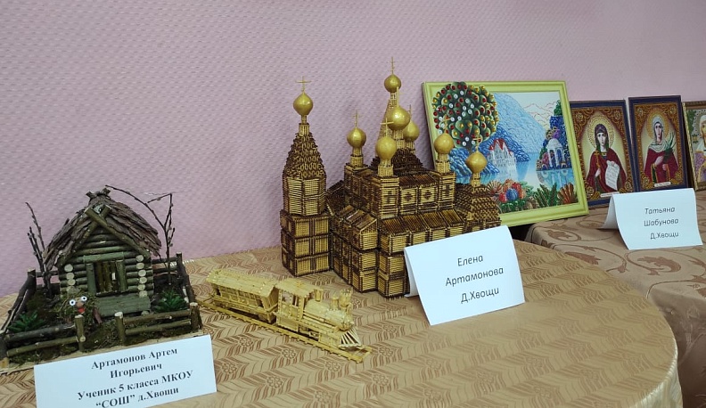 В Износках в День России прошел фестиваль «Поет село родное»