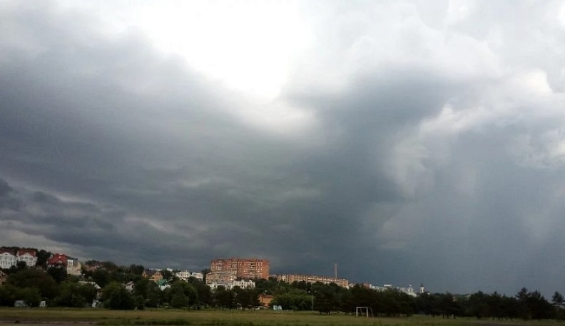 Калужское управление МЧС предупреждает о грозах 5 августа