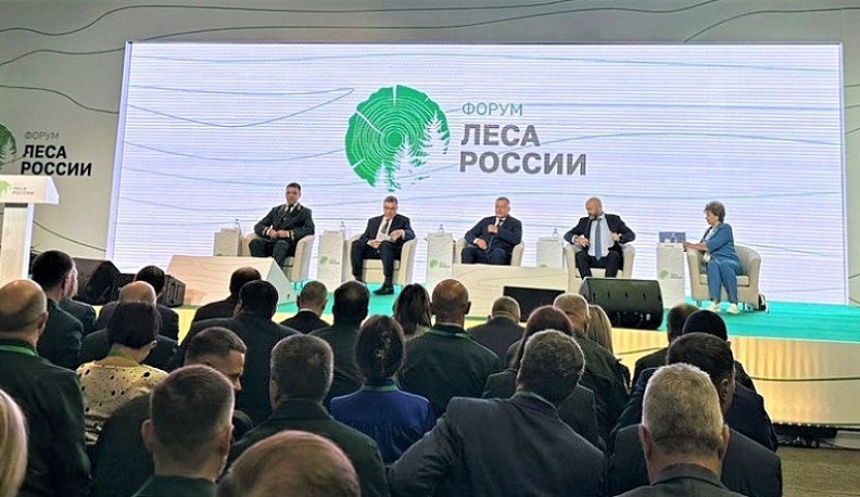 Делегация Калужской области на форуме «Леса России» поделилась опытом профилактики лесных пожаров