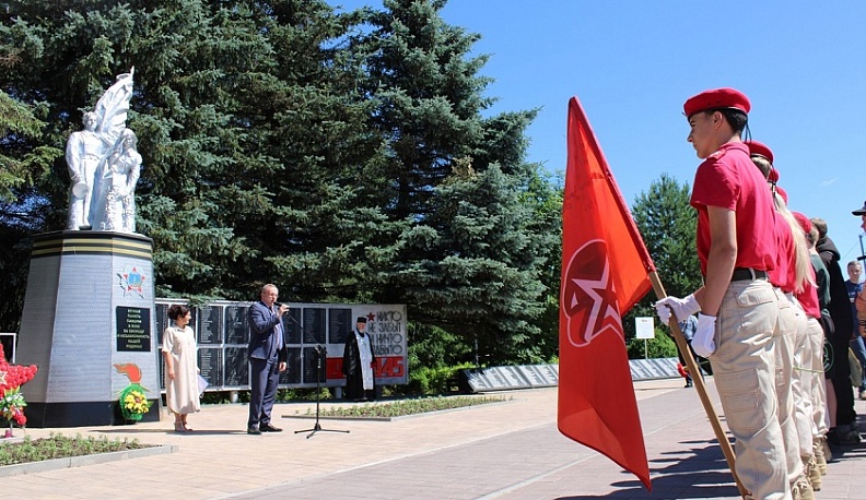В Барятине прошли мероприятия накануне Дня памяти и скорби